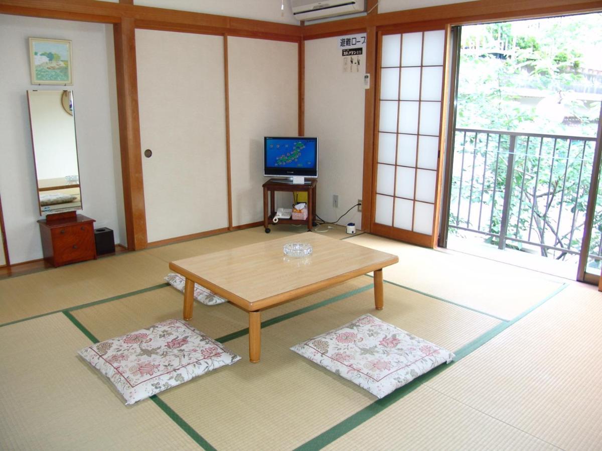 ペンション桜家 Hotel Shimoda  Buitenkant foto